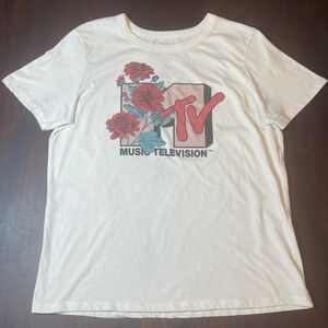 MTV white and pink flower t-shirt